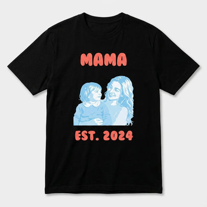 mama-est-2024-tee-black-studio.jpg